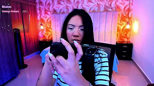 Snapshot of miichael_black chatting on 05/27/26, 02:25 miichael black online show from 05/27/26, 02:25