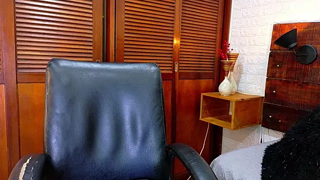 Snapshot of Celeste_sanz chatting on 09/30/25, 09:58 Celeste sanz online show from 09/30/25, 09:58