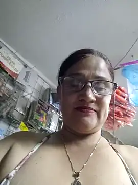 Snapshot of Edged_Hot69 chatting on 10/28/25, 11:51 Edged Hot69 online show from 10/28/25, 11:51