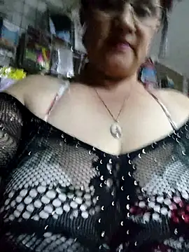 Snapshot of Edged_Hot69 chatting on 11/20/25, 12:11 Edged Hot69 online show from 11/20/25, 12:11