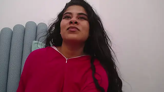 Snapshot of iniyalaboni chatting on 03/21/25, 06:18 iniyalaboni online show from 03/21/25, 06:18