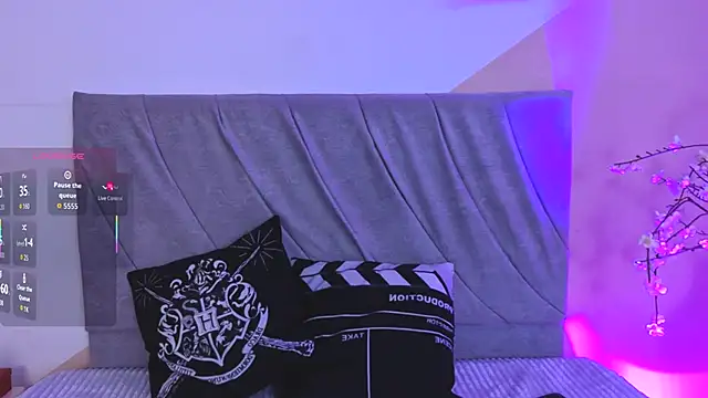 Snapshot of miaablack chatting on 09/11/25, 08:09 miaablack online show from 09/11/25, 08:09