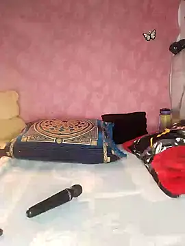 Snapshot of Cat_Sharisa chatting on 01/06/25, 08:24 Cat Sharisa online show from 01/06/25, 08:24