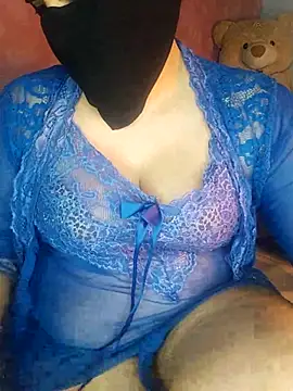 Snapshot of Cat_Sharisa chatting on 02/13/25, 01:48 Cat Sharisa online show from 02/13/25, 01:48