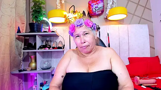 girl amada online show from 02/23/25, 06:07