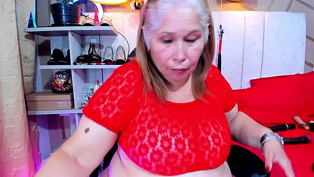 girl amada online show from 02/25/25, 01:41