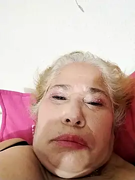 girl amada online show from 09/29/25, 01:11