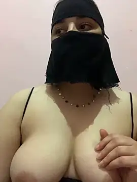 Snapshot of Miss-Soka chatting on 12/15/24, 05:10 Miss-Soka online show from 12/15/24, 05:10