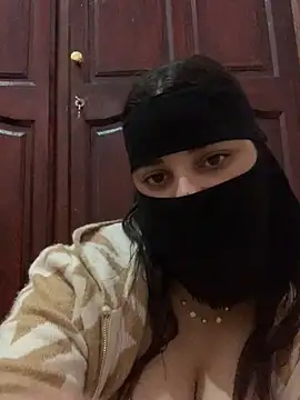 Snapshot of Miss-Soka chatting on 01/03/25, 06:01 Miss-Soka online show from 01/03/25, 06:01