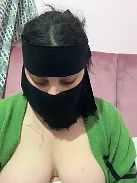 Snapshot of Miss-Soka chatting on 01/14/25, 10:44 Miss-Soka online show from 01/14/25, 10:44