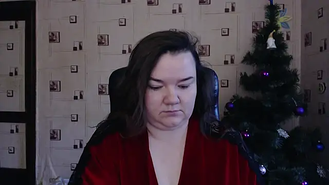 Snapshot of TasyaBigTTs chatting on 01/01/25, 06:15 TasyaBigTTs online show from 01/01/25, 06:15