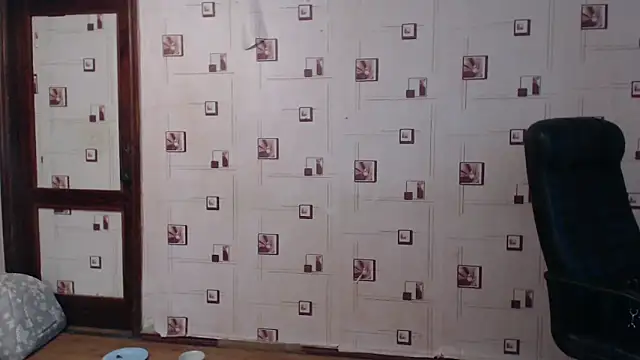 TasyaBigTTs online show from 11/28/25, 01:14