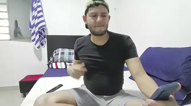 Snapshot of 2020dastan chatting on 01/26/25, 10:13 2020dastan online show from 01/26/25, 10:13