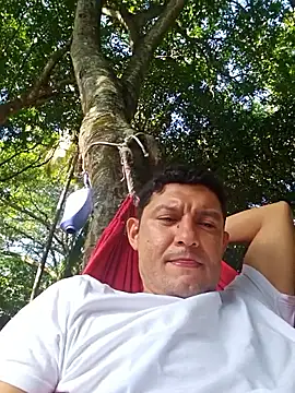 Snapshot of 2020dastan chatting on 12/13/25, 08:04 2020dastan online show from 12/13/25, 08:04