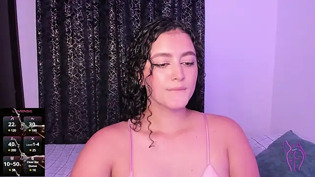 Snapshot of Adhara-zanne chatting on 03/12/25, 02:09 Adhara-zanne online show from 03/12/25, 02:09