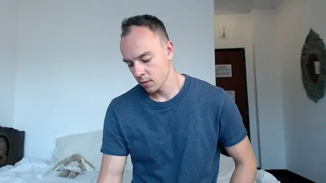 Snapshot of heilgarbest chatting on 07/13/26, 10:29 heilgarbest online show from 07/13/26, 10:29