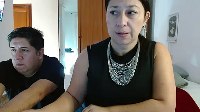 Snapshot of THIAGOEVA chatting on 11/11/25, 03:56 THIAGOEVA online show from 11/11/25, 03:56