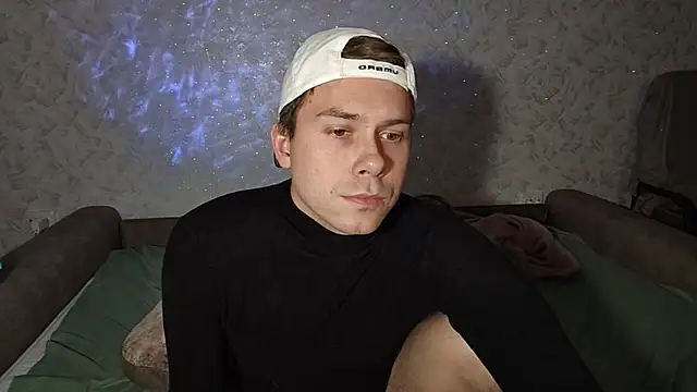 Snapshot of mike_peach chatting on 12/09/24, 12:34 mike peach online show from 12/09/24, 12:34