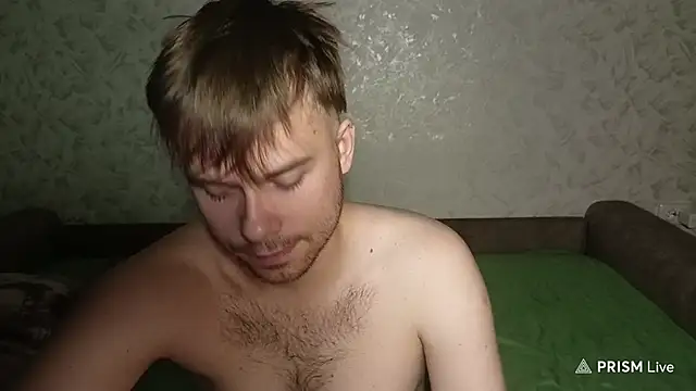 Snapshot of mike_peach chatting on 12/21/24, 01:47 mike peach online show from 12/21/24, 01:47