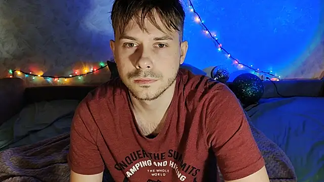 Snapshot of mike_peach chatting on 12/28/24, 12:15 mike peach online show from 12/28/24, 12:15