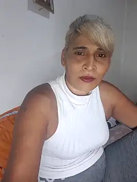 Goodgirlsue 77 online show from 02/03/26, 05:51