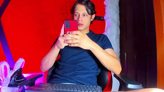 LilOwen  online show from 03/23/26, 04:33