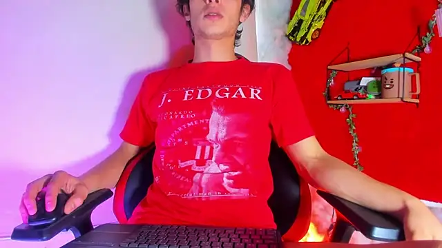 LilOwen  online show from 04/16/26, 05:58