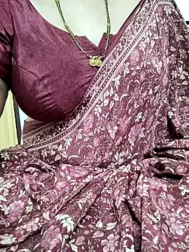 Snapshot of sunitha-3 chatting on 02/24/25, 05:31 sunitha-3 online show from 02/24/25, 05:31