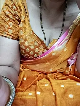 Snapshot of sunitha-3 chatting on 02/25/25, 04:35 sunitha-3 online show from 02/25/25, 04:35