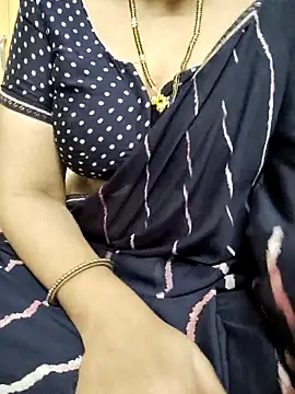 Snapshot of sunitha-3 chatting on 03/07/25, 05:08 sunitha-3 online show from 03/07/25, 05:08