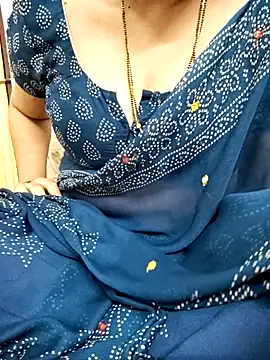 Snapshot of sunitha-3 chatting on 03/08/25, 06:10 sunitha-3 online show from 03/08/25, 06:10