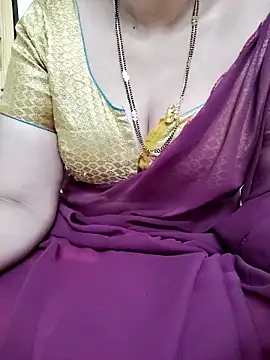 Snapshot of sunitha-3 chatting on 03/15/25, 12:34 sunitha-3 online show from 03/15/25, 12:34