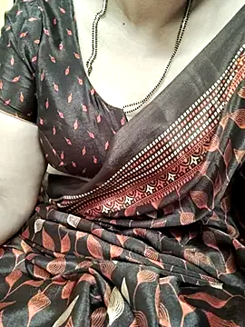 Snapshot of sunitha-3 chatting on 03/18/25, 08:25 sunitha-3 online show from 03/18/25, 08:25