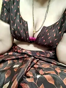 Snapshot of sunitha-3 chatting on 03/18/25, 07:10 sunitha-3 online show from 03/18/25, 07:10