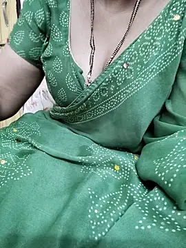 Snapshot of sunitha-3 chatting on 03/19/25, 10:33 sunitha-3 online show from 03/19/25, 10:33