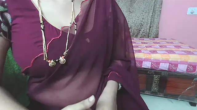 Snapshot of sunitha-3 chatting on 09/22/25, 04:20 sunitha-3 online show from 09/22/25, 04:20