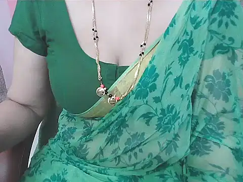 Snapshot of sunitha-3 chatting on 09/23/25, 04:37 sunitha-3 online show from 09/23/25, 04:37