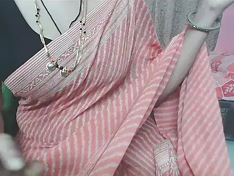 Snapshot of sunitha-3 chatting on 10/10/25, 04:33 sunitha-3 online show from 10/10/25, 04:33