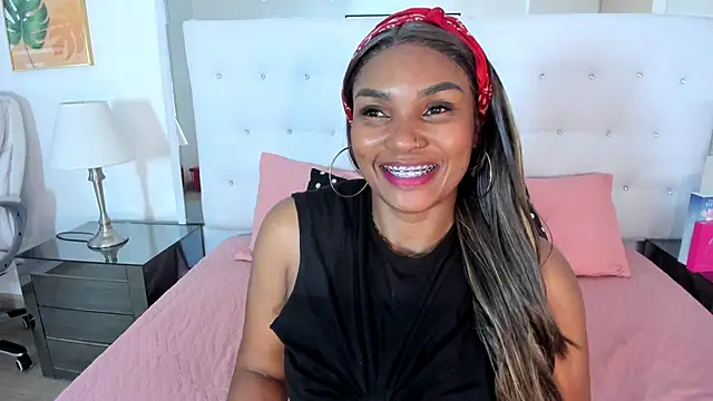 Isla Scott online show from 03/04/26, 11:38