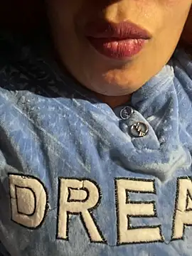 Snapshot of Samarr_9and chatting on 03/23/25, 12:47 Samarr 9and online show from 03/23/25, 12:47