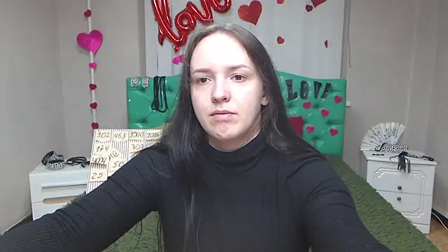 IsabelBlackberry online show from 10/13/25, 05:18