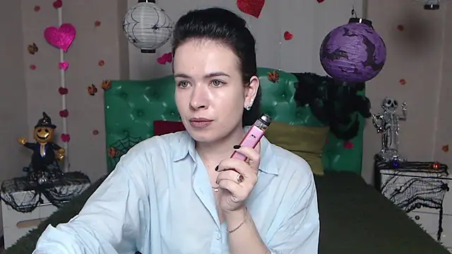 JasmineKouch online show from 11/16/25, 07:03