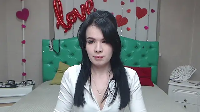 JasmineKouch online show from 04/05/26, 05:21