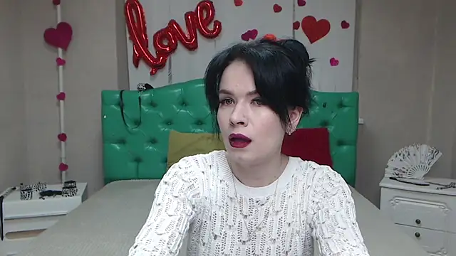 JasmineKouch online show from 04/11/26, 05:34