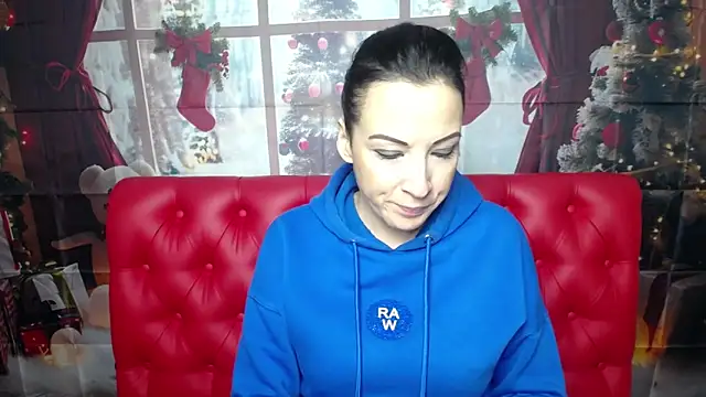 ElizabethSho online show from 12/15/25, 06:12