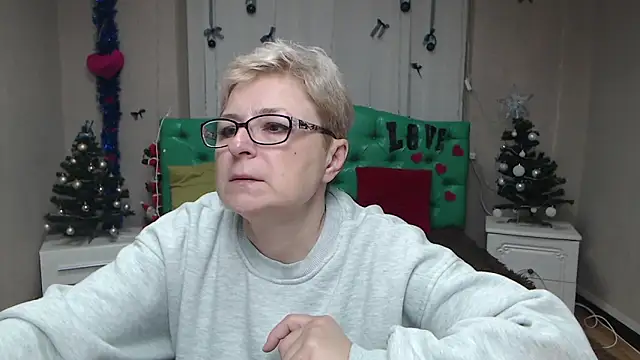 EmiliaGree online show from 01/11/26, 06:02