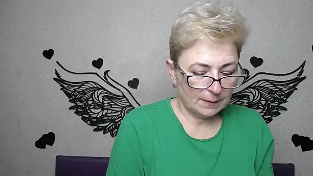 EmiliaGree online show from 04/10/26, 05:06