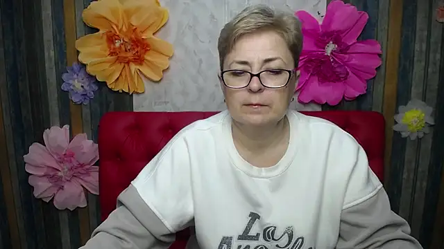 EmiliaGree online show from 04/25/26, 05:10