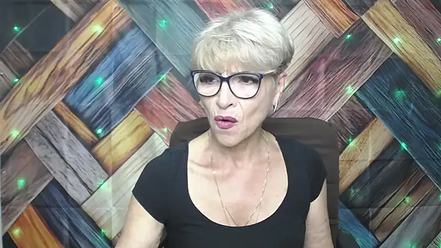 EllaBonito online show from 09/15/25, 05:29