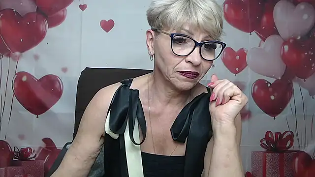 EllaBonito online show from 05/16/26, 10:58